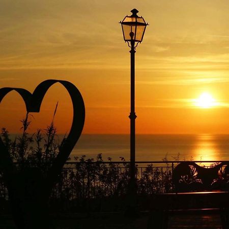 B&B La Palma Petacciato Εξωτερικό φωτογραφία